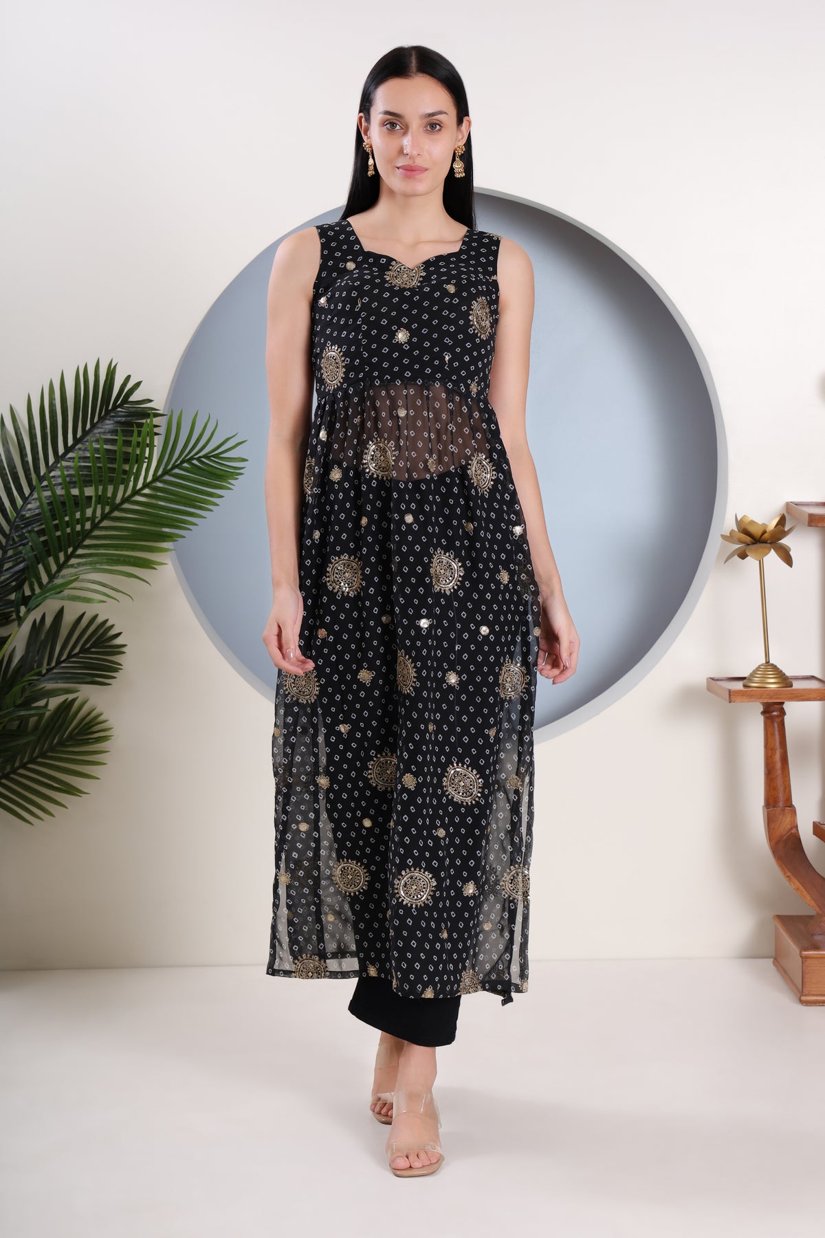 Nyra Cut Bhandej Kurti