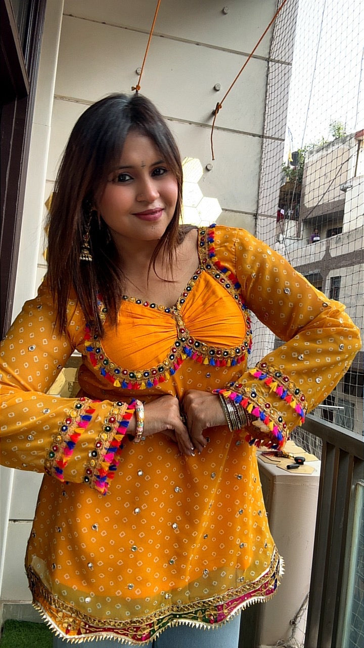 Kesariya Raas Kurti