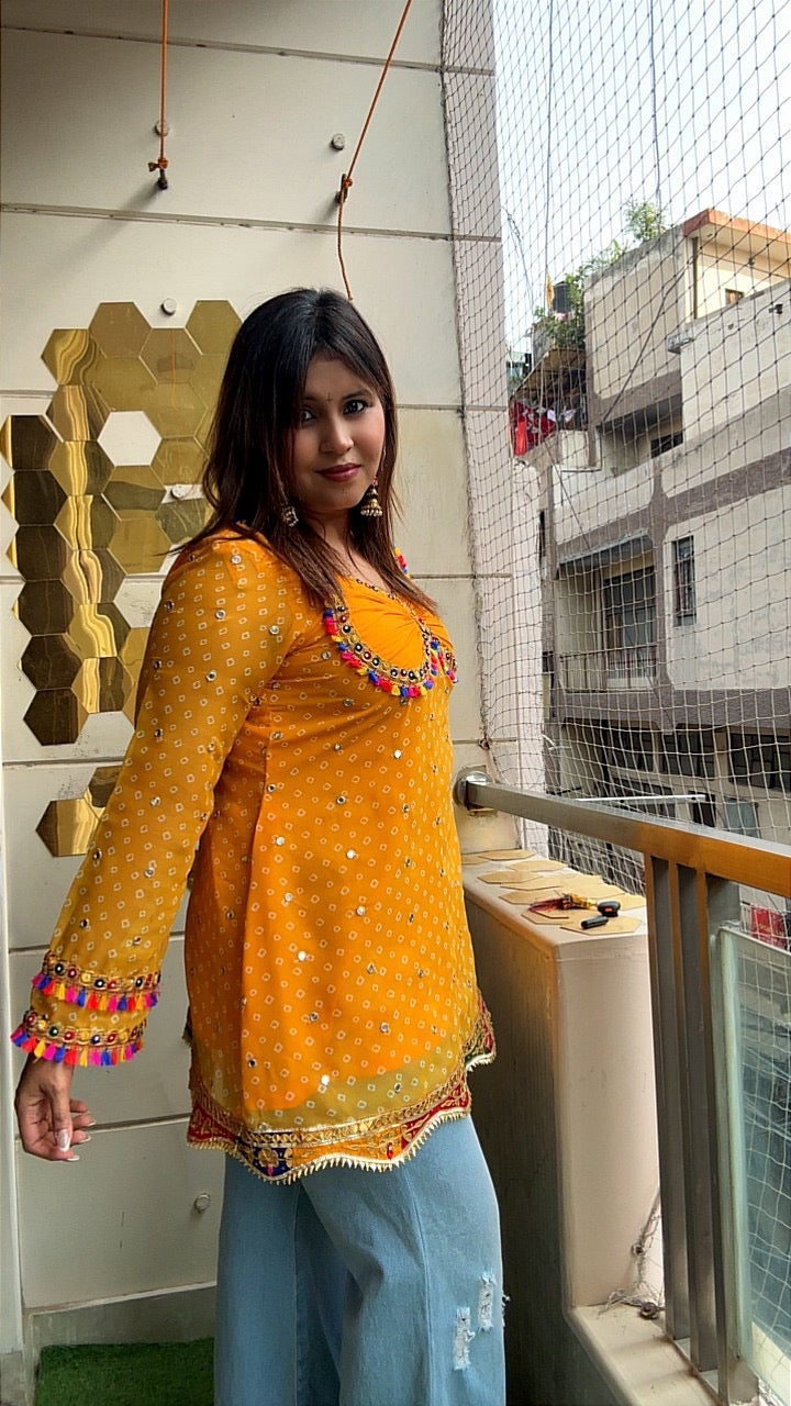 Kesariya Raas Kurti