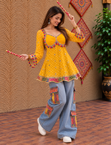 Kesariya Raas Kurti
