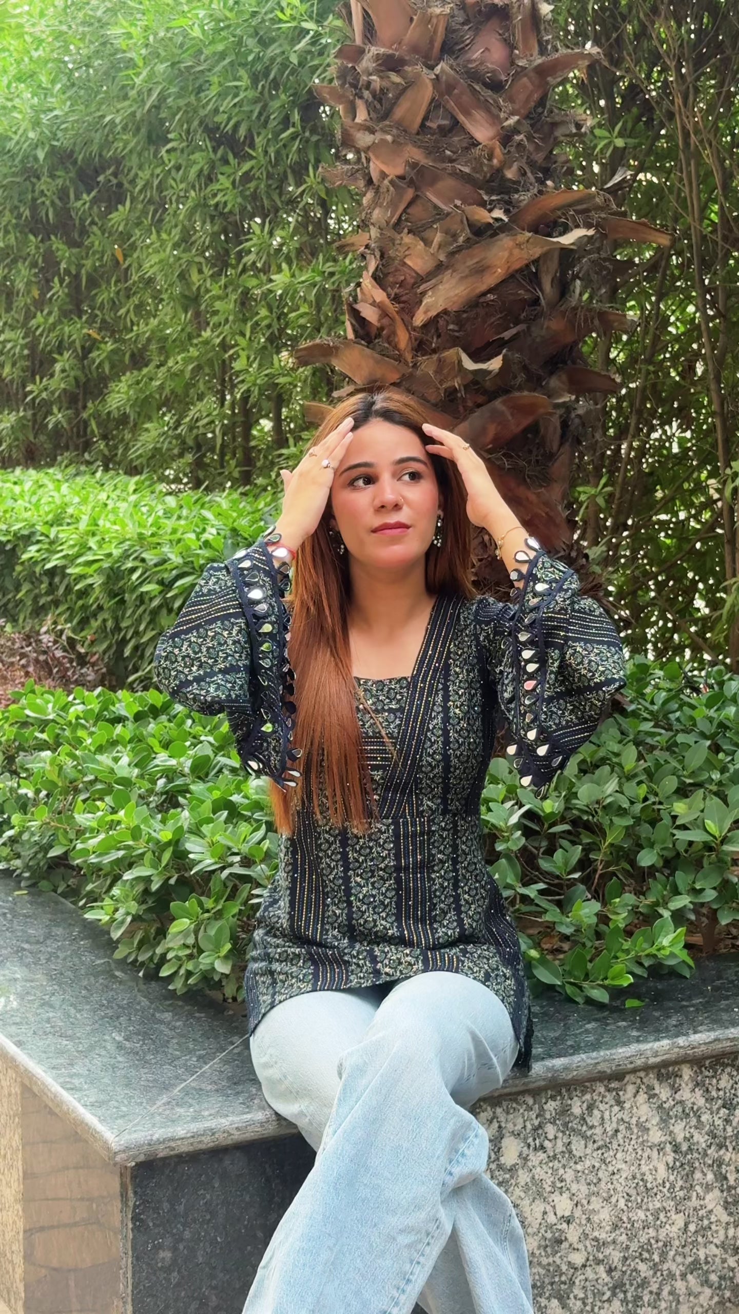 Meher Aaina Kurti